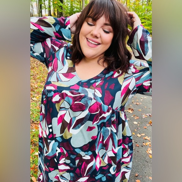 Bedazzle In Navy & Plum Abstract Print Side Pocket Dress - Picture 15 of 16